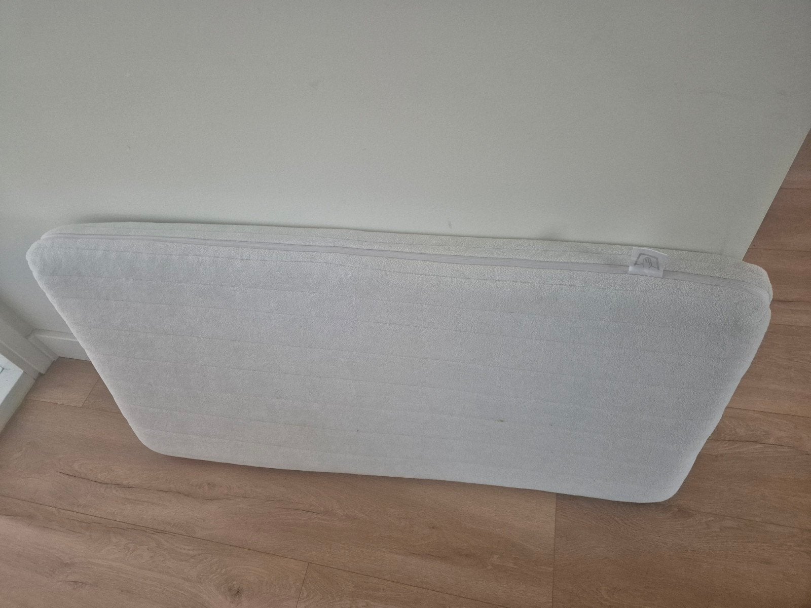 Aerosleep matras + topper 120x60 met 2 hoeslakens, Kinderen en Baby's, Ophalen, Jongetje of Meisje, Wit, Overige typen
