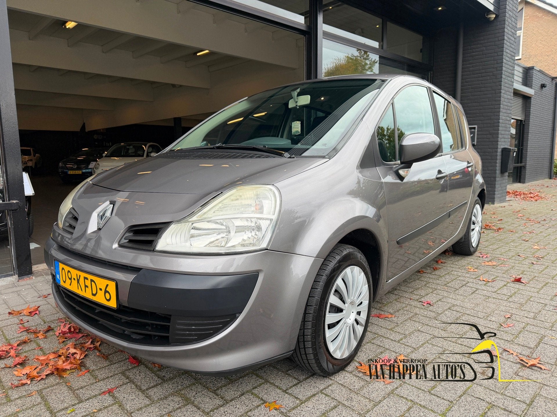 Renault Grand Modus 1.2-16V Expression / automaat, Auto's, Gebruikt, 4 cilinders, 49 €/maand, Bedrijf