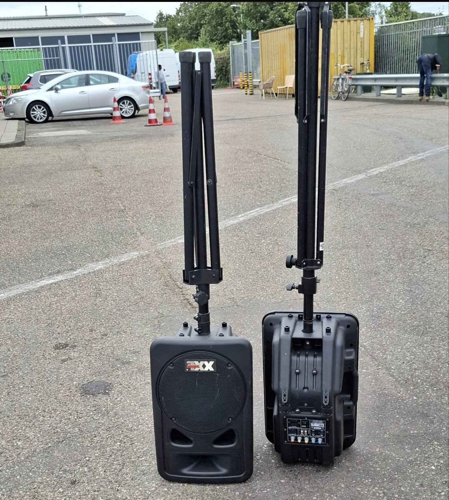 XXL Party Speaker met statief - Zo goed als nieuw, Audio, Tv en Foto, Luidsprekers, Overige merken, Inclusief standaarden, Party speaker