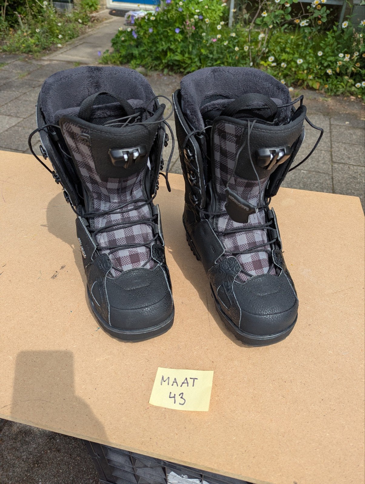 Salomon Savage maat 43 snowboard boots, Sport en Fitness, Snowboarden, Ophalen, Zo goed als nieuw, Schoenen