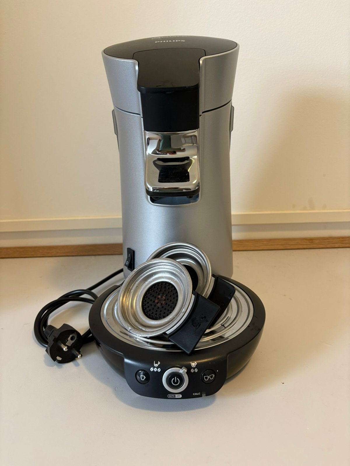 Senseo schakelbaar 750/1450 Watt, Ophalen of Verzenden, Gebruikt, Koffiemachine