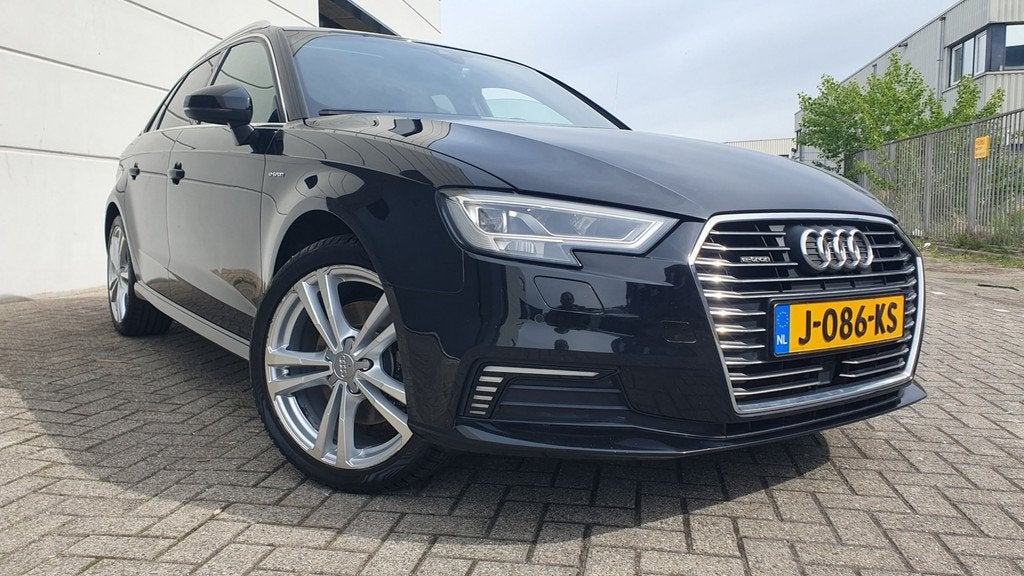 Audi A3 Sportback 1.4 e-tron Pro Line plus/Panoramadak/S-Lin, Auto's, Audi, 8 kWh, Gebruikt, 4 cilinders, 150 pk