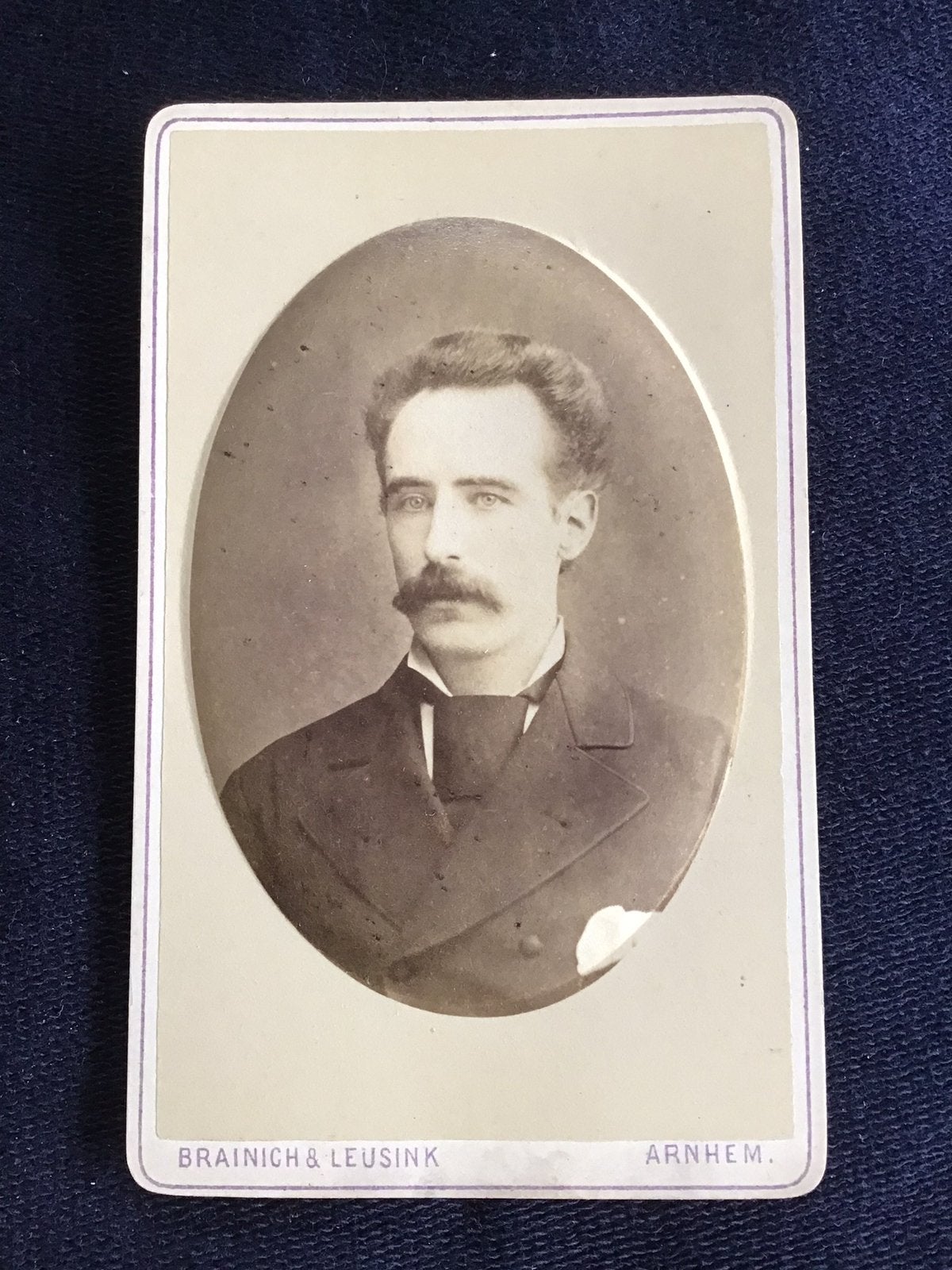 CDV, Man, BRAINICH & LEUSINK, ARNHEM, Carte de Visite, Ophalen of Verzenden, Voor 1940, Gebruikt, Foto
