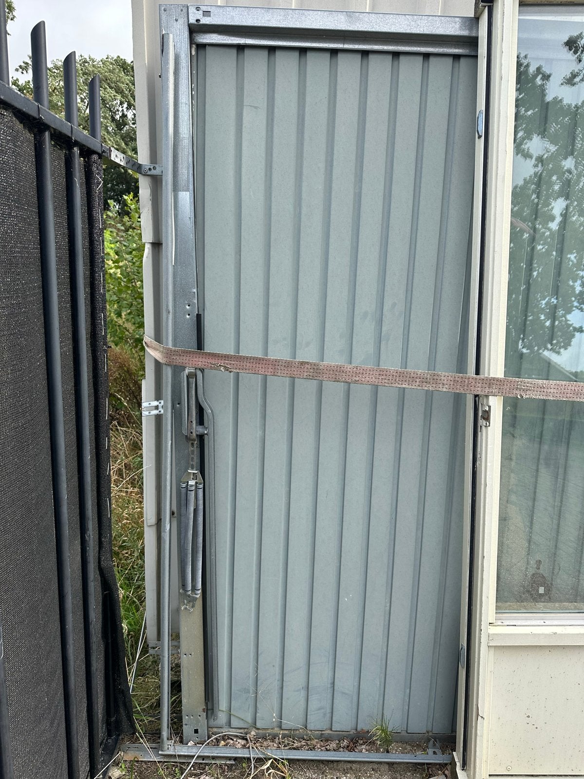 Gebruikte Kiep Garagedeur - Compleet (220x220 cm), Doe-het-zelf en Verbouw, Deuren en Horren, Gebruikt, Garagedeur, Ophalen of Verzenden