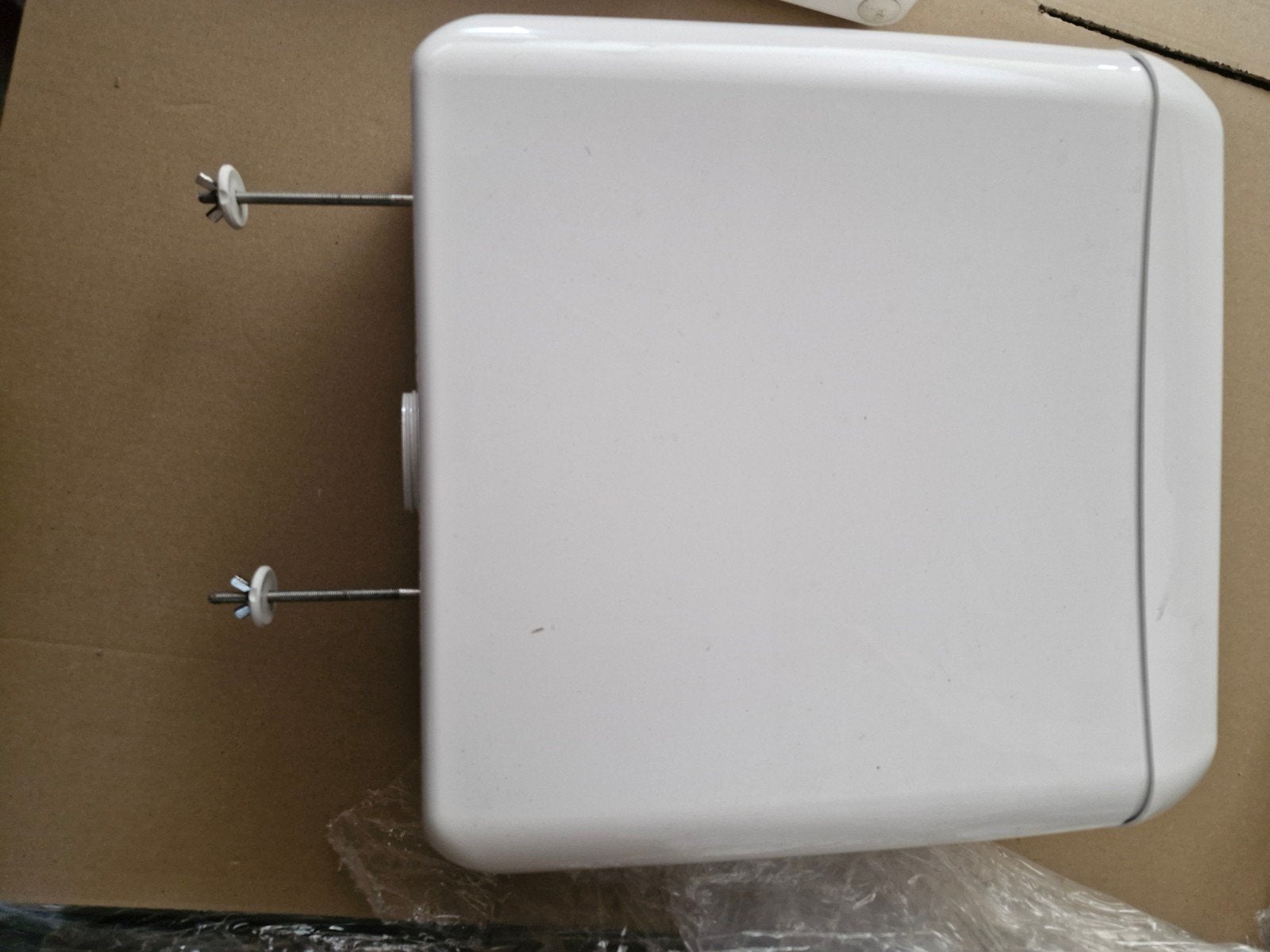 Witte toilet stortbak -, Ophalen of Verzenden, Gebruikt, Toilet