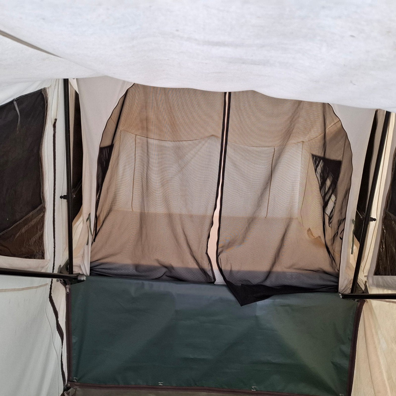 Holtkamper Cocoon, Ophalen