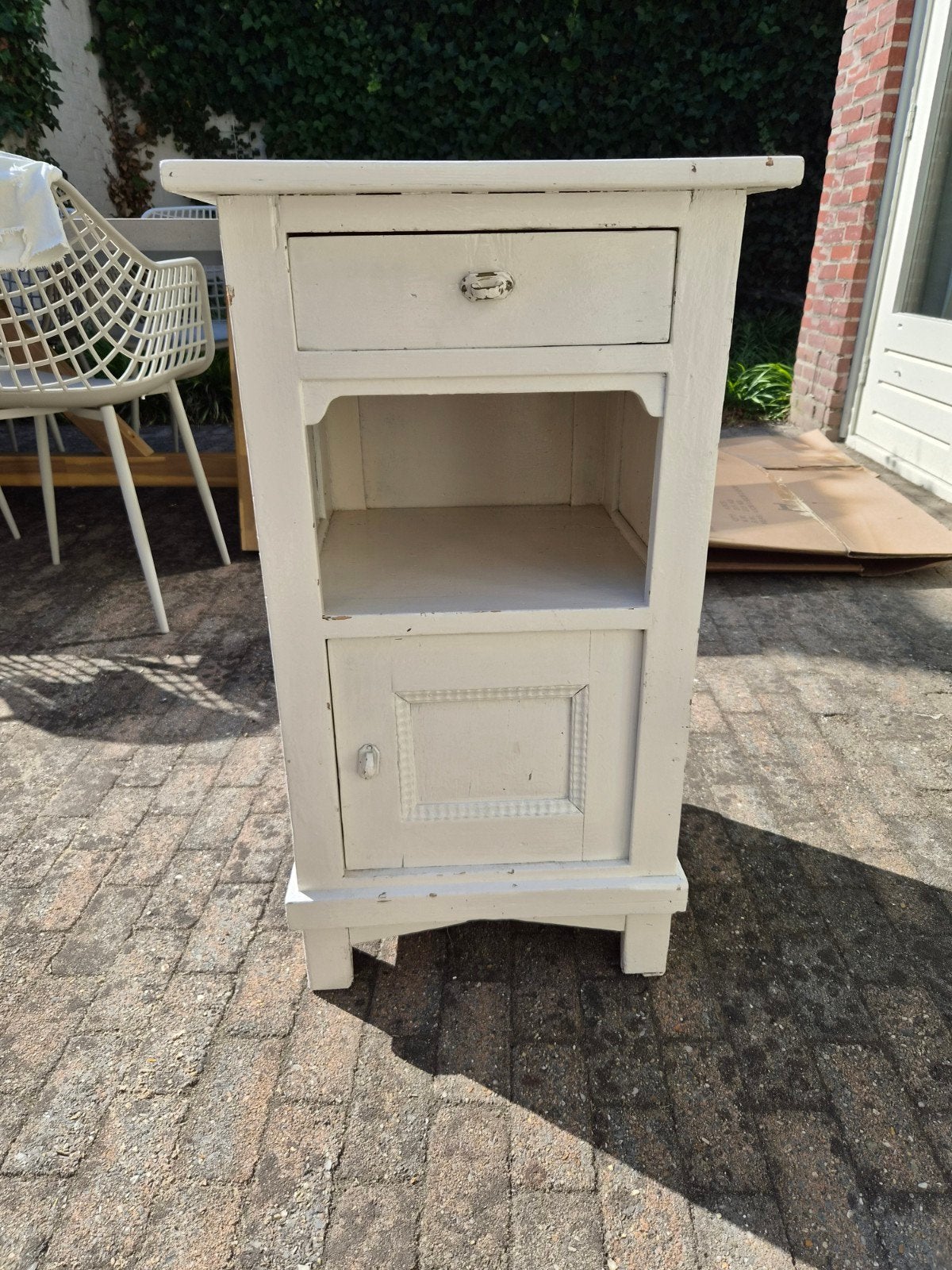 Vintage wit nachtkastje met lade en deurtje, Ophalen of Verzenden