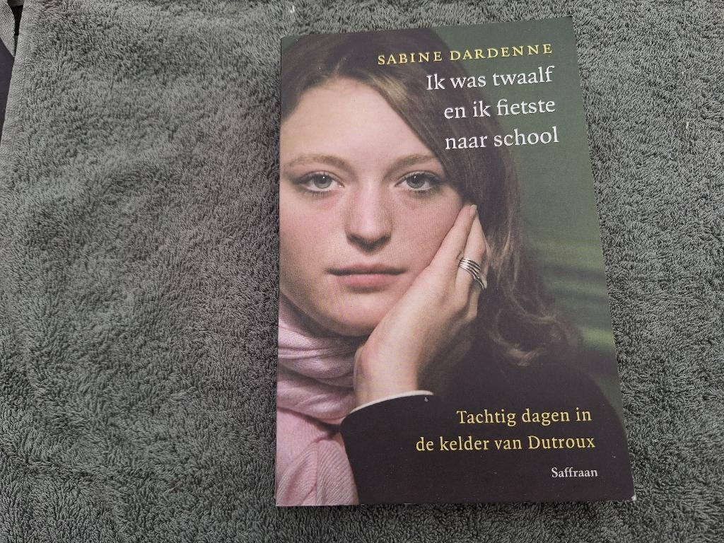 Ik was twaalf en fietste naar school, Marc Dutroux., Boeken, Ophalen of Verzenden, 20e eeuw of later, Gelezen