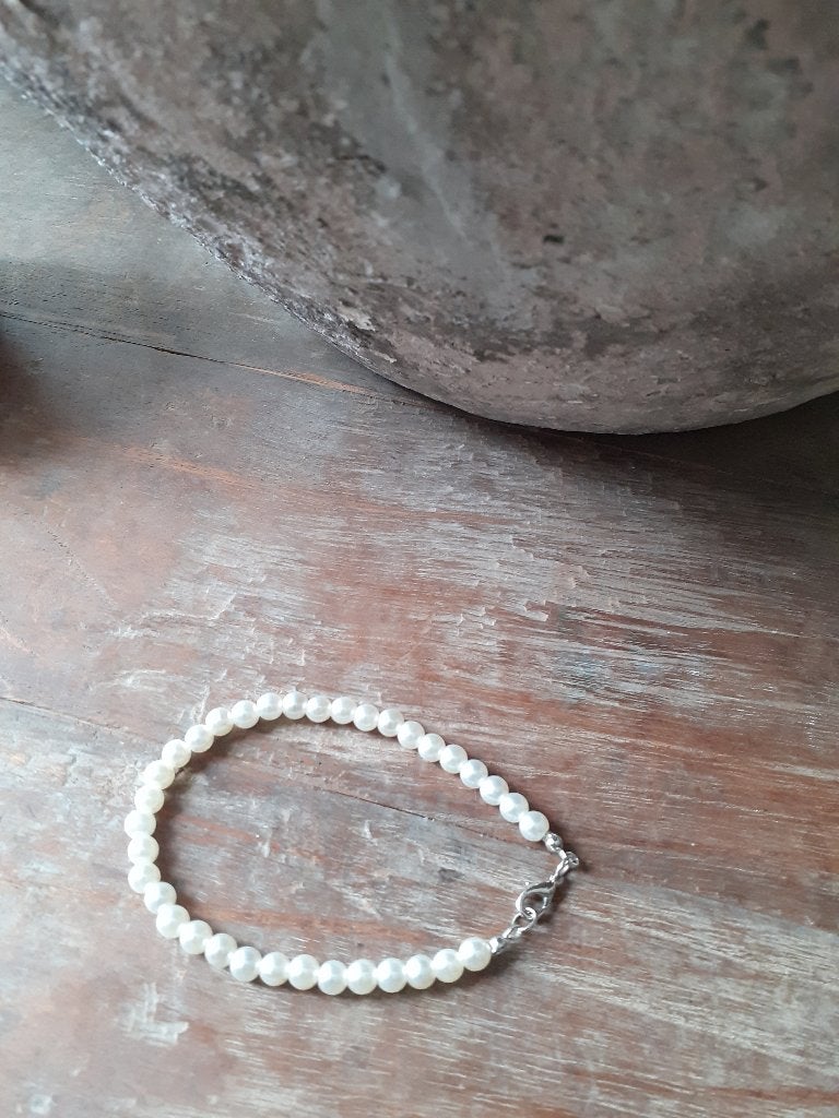 Parel-kralen armband, nieuw., Sieraden, Tassen en Uiterlijk, Overige materialen, Wit, Nieuw, Ophalen of Verzenden