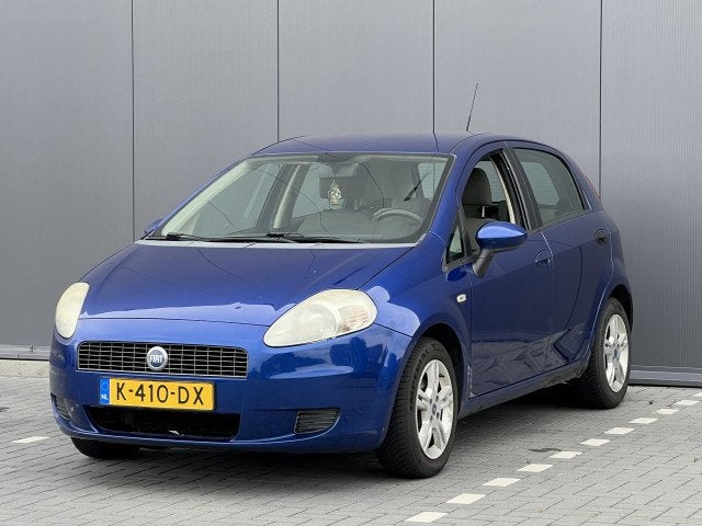 Fiat Punto 1.4/5-DEURS/AIRCO (IJSKOUD)/CARPLAY/16 INCH/NAP, Auto's, Fiat, 1005 kg, Stof, 40 €/maand, 1242 cc