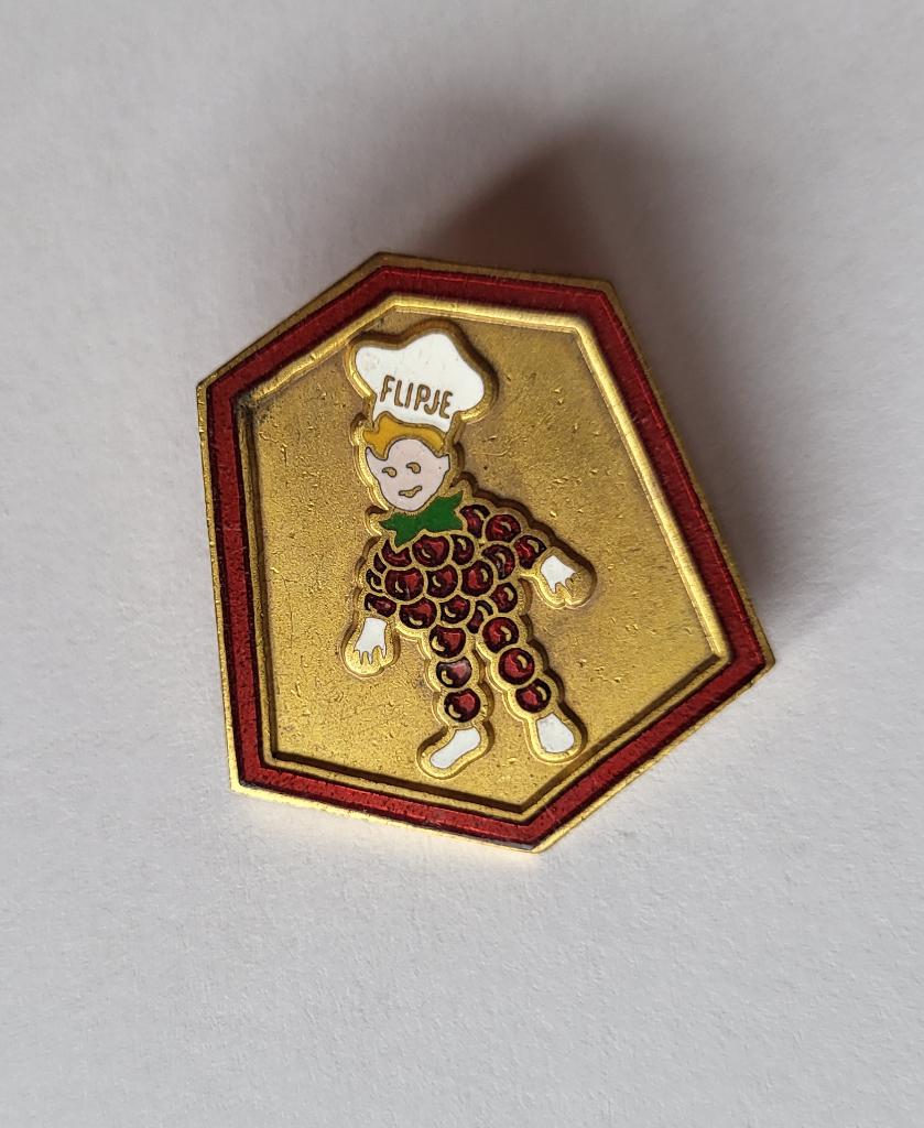 Zeldzame Flipje van Tiel Betuwe Jam emaille broche speldje, Verzenden, Zo goed als nieuw, Speldje of Pin, Nvt