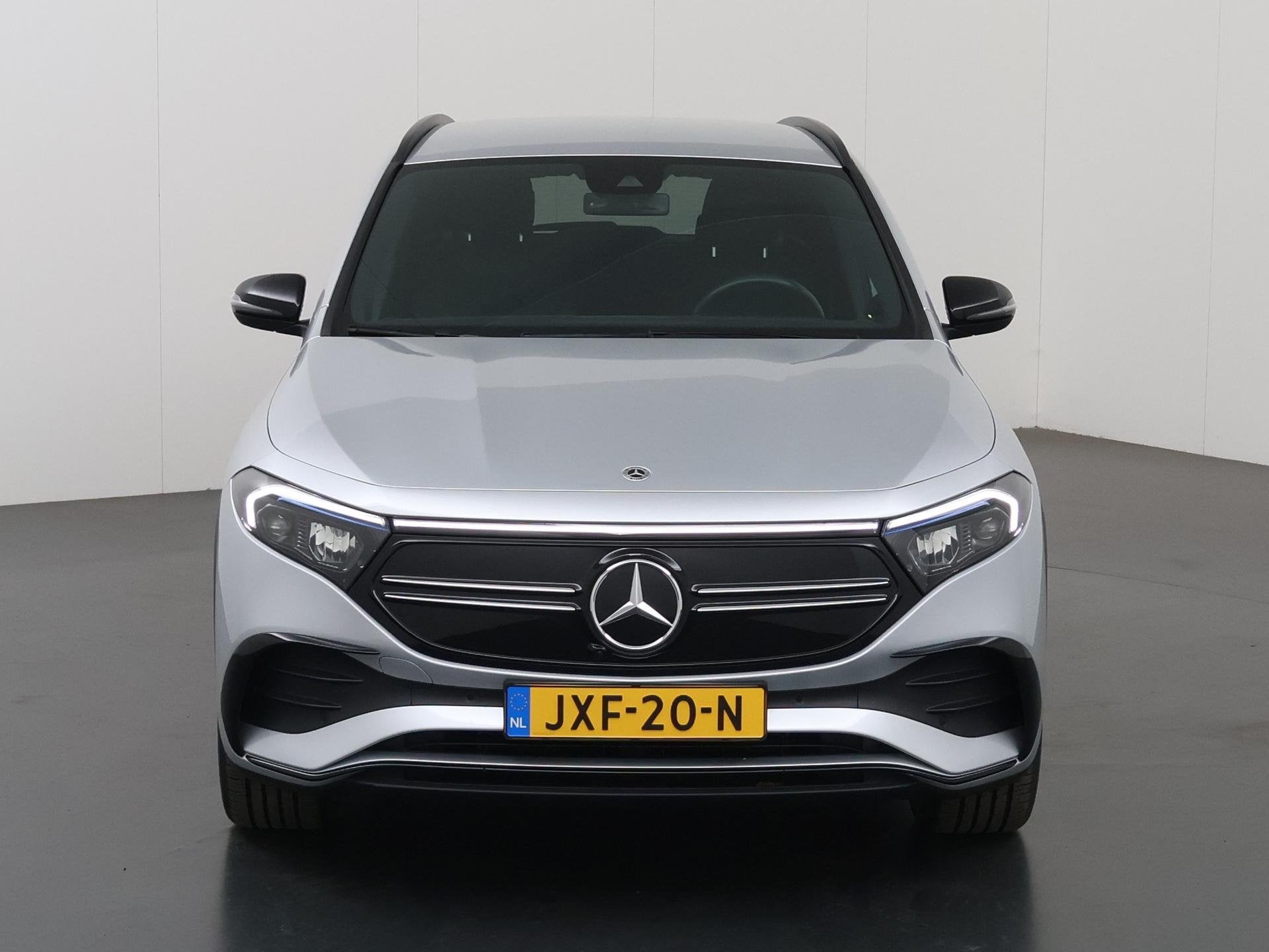 Mercedes-Benz EQA 250+ AMG Line 71 kWh | Night pakket | Stoe, Gebruikt, Origineel Nederlands, SUV of Terreinwagen, 750 kg