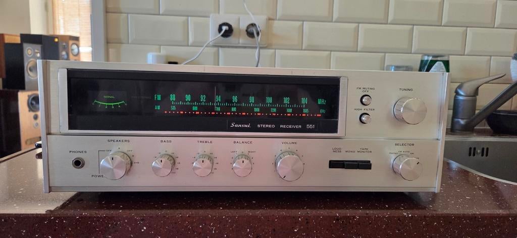SANSUI 551. Keurige vintage conditie., Overige merken, Gebruikt, Ophalen of Verzenden, Minder dan 60 watt