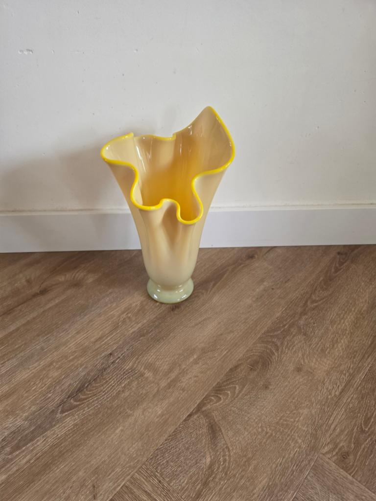 Gele zakdoek vaas mid centry jaren 60/70 vintage, Ophalen of Verzenden