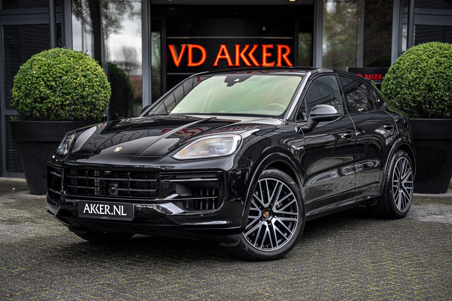 Porsche Cayenne Coupé E-Hybrid SportDesign Zwart | Luchtver, Auto's, Automaat, Cayenne, Gebruikt, Zwart