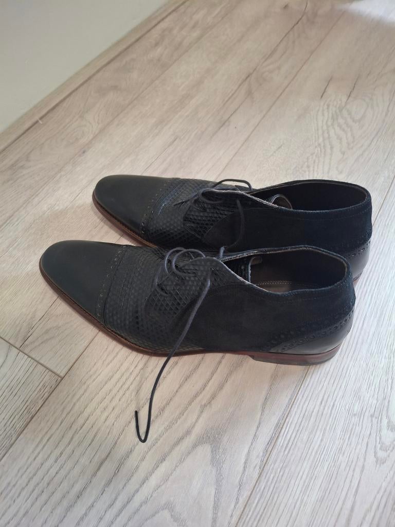 Floris van Bommel klassieke herenschoenen maat 42, Kleding | Heren, Schoenen, Ophalen of Verzenden