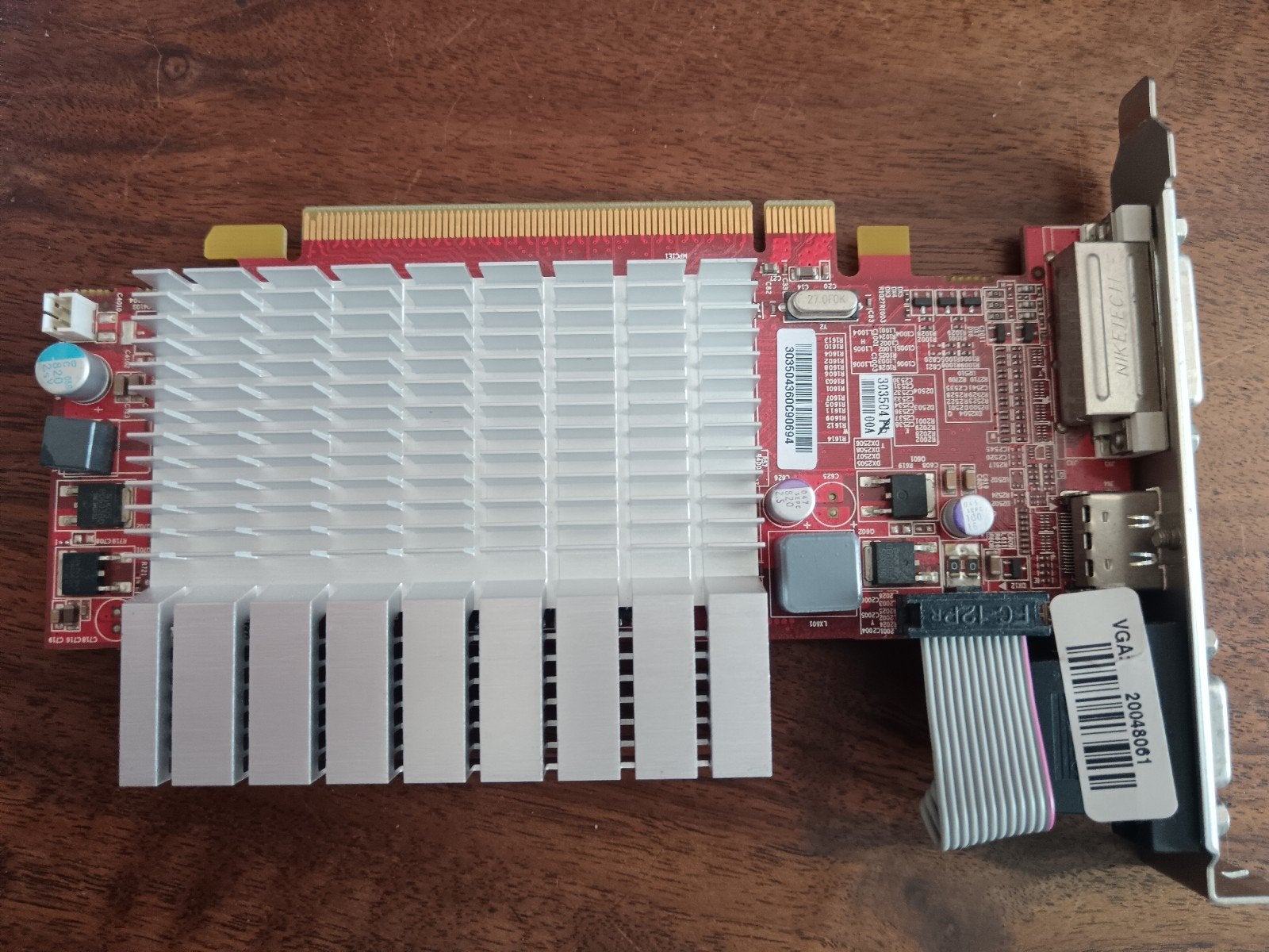AMD Radeon HD 5450 Grafische Kaart - HDMI, DVI, VGA, Computers en Software, Videokaarten, Gebruikt, AMD, GDDR3, HDMI