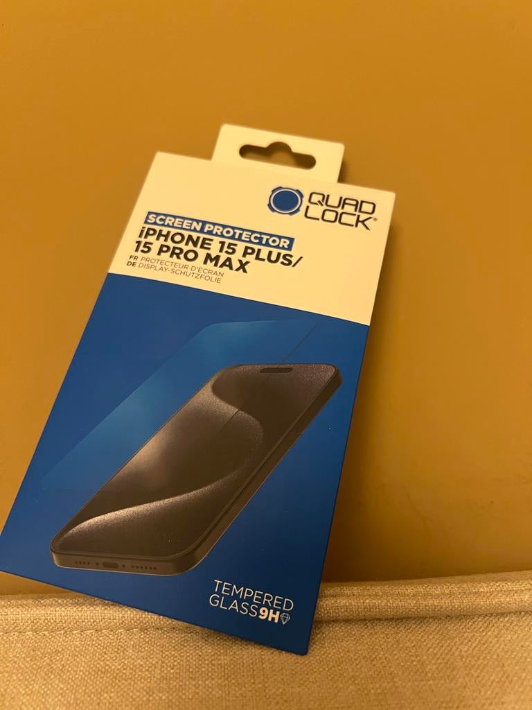 Quad Lock Tempered Glass Screen Protector iPhone 15 Pro Max, Ophalen of Verzenden, Nieuw, IPhone 14 Pro Max, Frontje of Cover