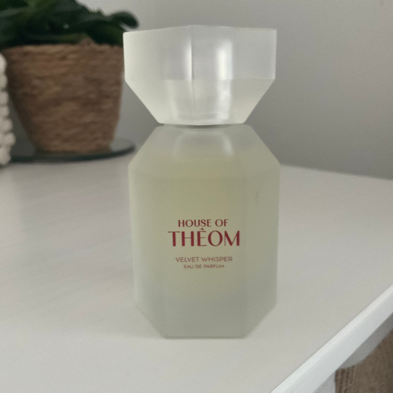 House of Theom - Velvet Whisper, Ophalen, Nieuw