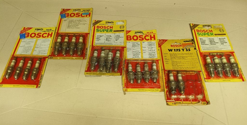 oude BOSCH bougie setjes, Auto-onderdelen, Motor en Toebehoren, Ophalen, Nieuw