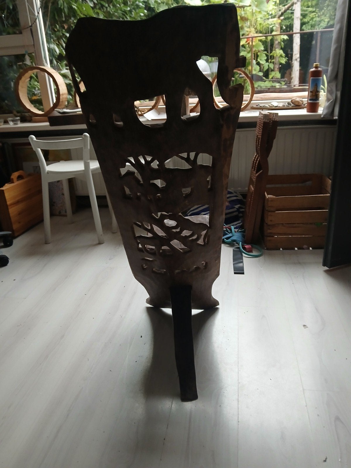 Unieke handgesneden houten stoel, Antiek en Kunst, Overige onderwerpen, Handgemaakt, 1 meter - 2 meter, Hout