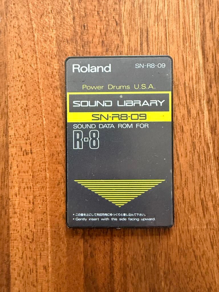 Roland SN-R8-09 Sound Card voor R8 drumcomputer, Ophalen of Verzenden, Gebruikt, Roland, Elektronisch