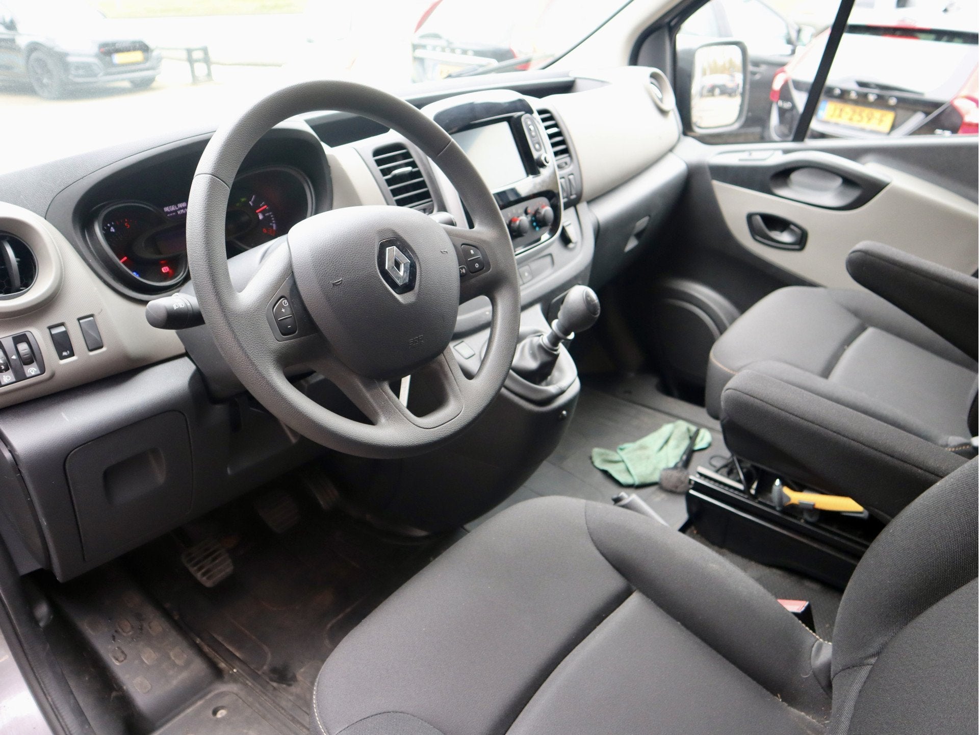 Renault Trafic 1.6 dCi 145PK ENKELE CABINE MARGE-BTW VRIJ, Voorwielaandrijving, 145 pk, Stof, Gebruikt