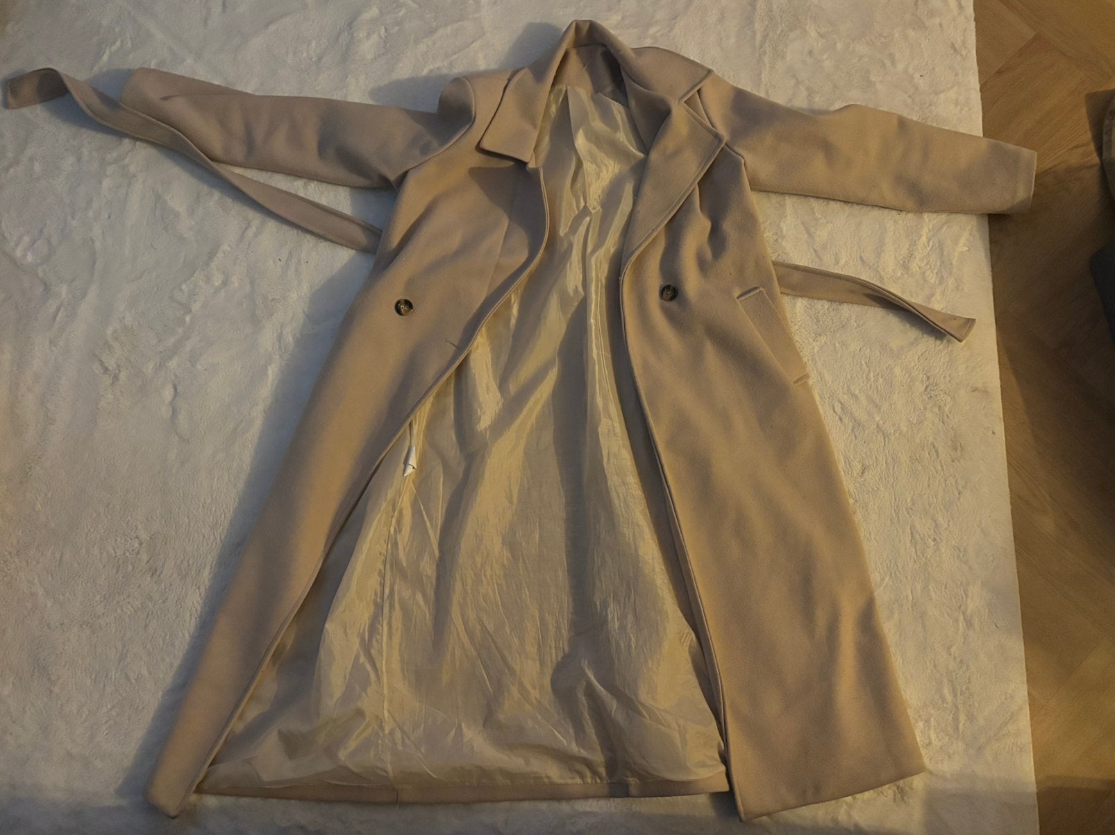 Beige lange wollen jas met ceintuur dames, Ophalen, Zo goed als nieuw, Beige
