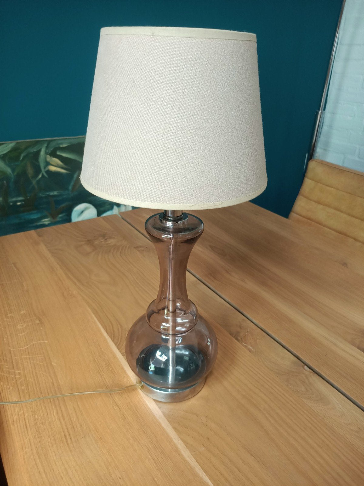 Elegante Tafellamp met Glazen Voet en Stoffen Kap, Gebruikt, Ophalen of Verzenden, Met kap, Schemerlamp