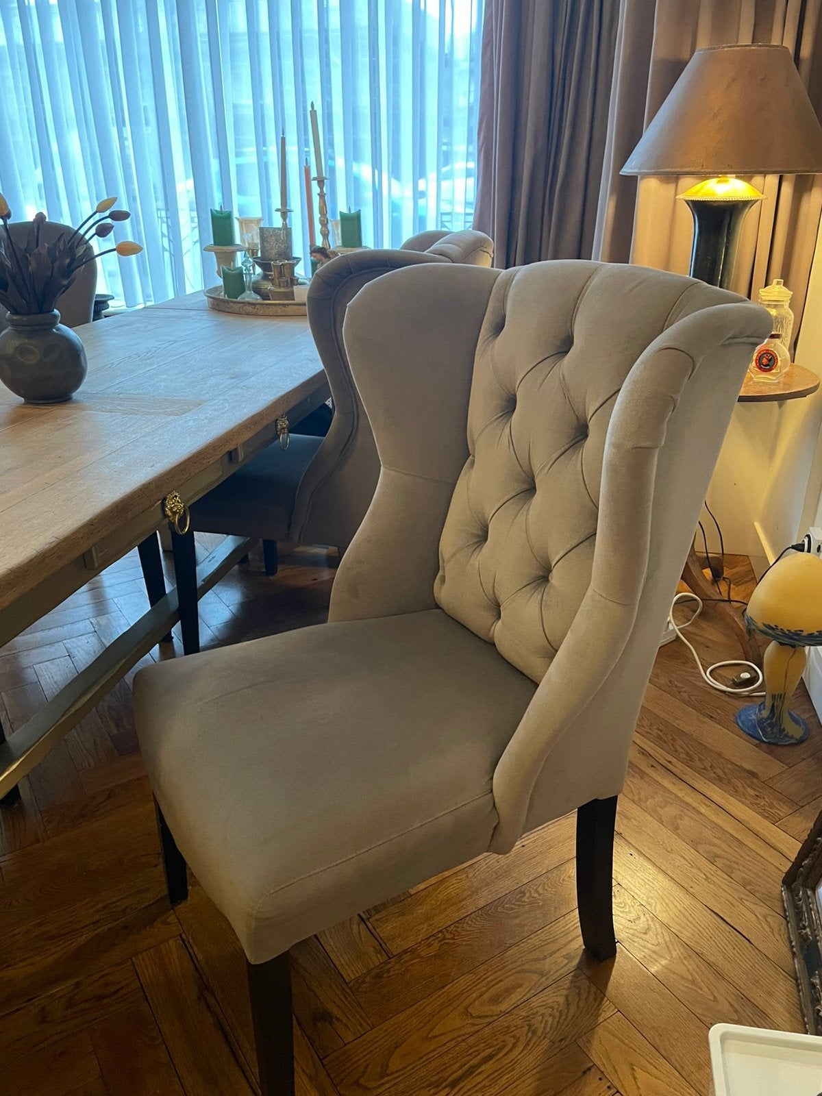 Eetkamerstoelen velours grijs taupe 2 / 4 / 6 / 8, Ophalen, Zo goed als nieuw, Grijs, Vijf, Zes of meer stoelen