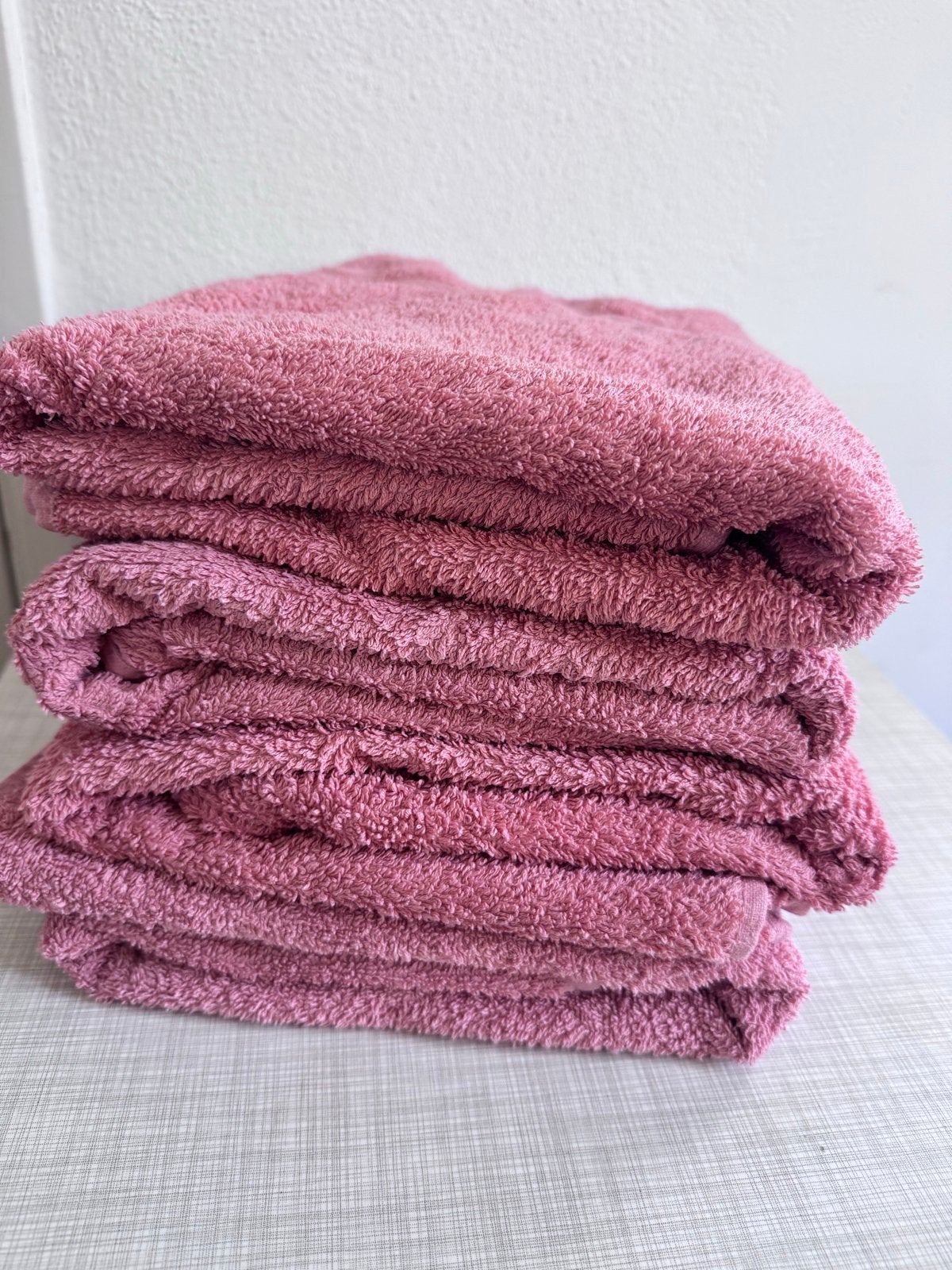 4 oud Hollands Roze HEMA handdoeken 70x140 cm, Gebruikt, Overige merken, Badlaken, Ophalen of Verzenden