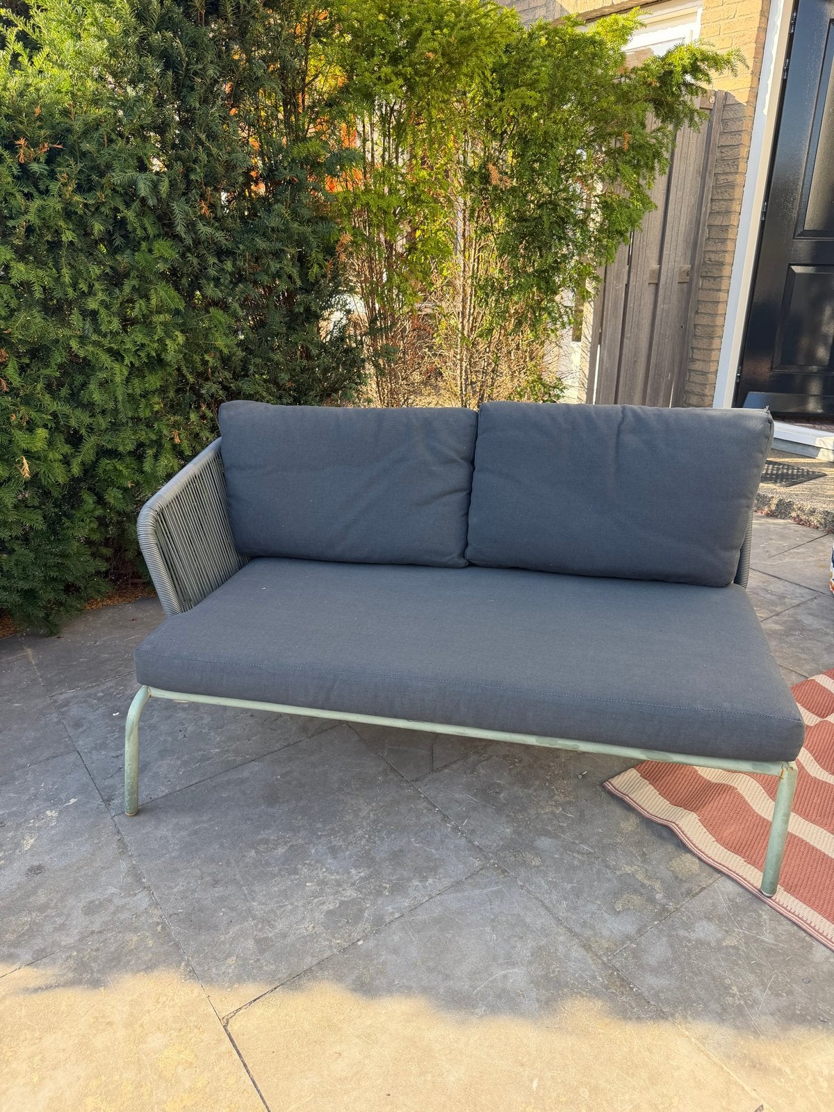 Gratis loungebank met één leuning incl. Kussens, Ophalen, Gebruikt, Overige materialen