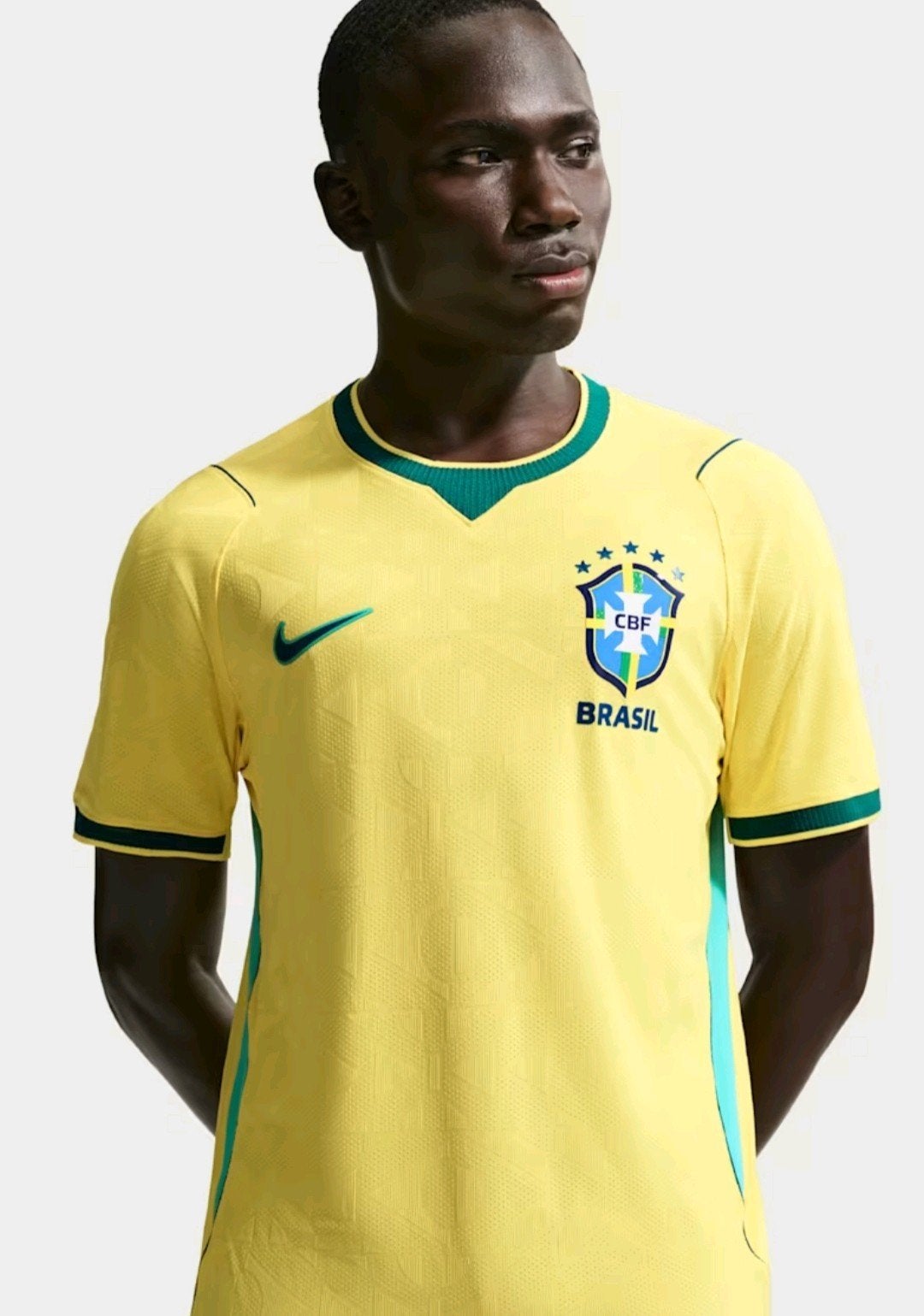 Nieuw Brazilië thuisshirt WK2026 - Maat S, Maat S, Ophalen of Verzenden, Nieuw, Shirt