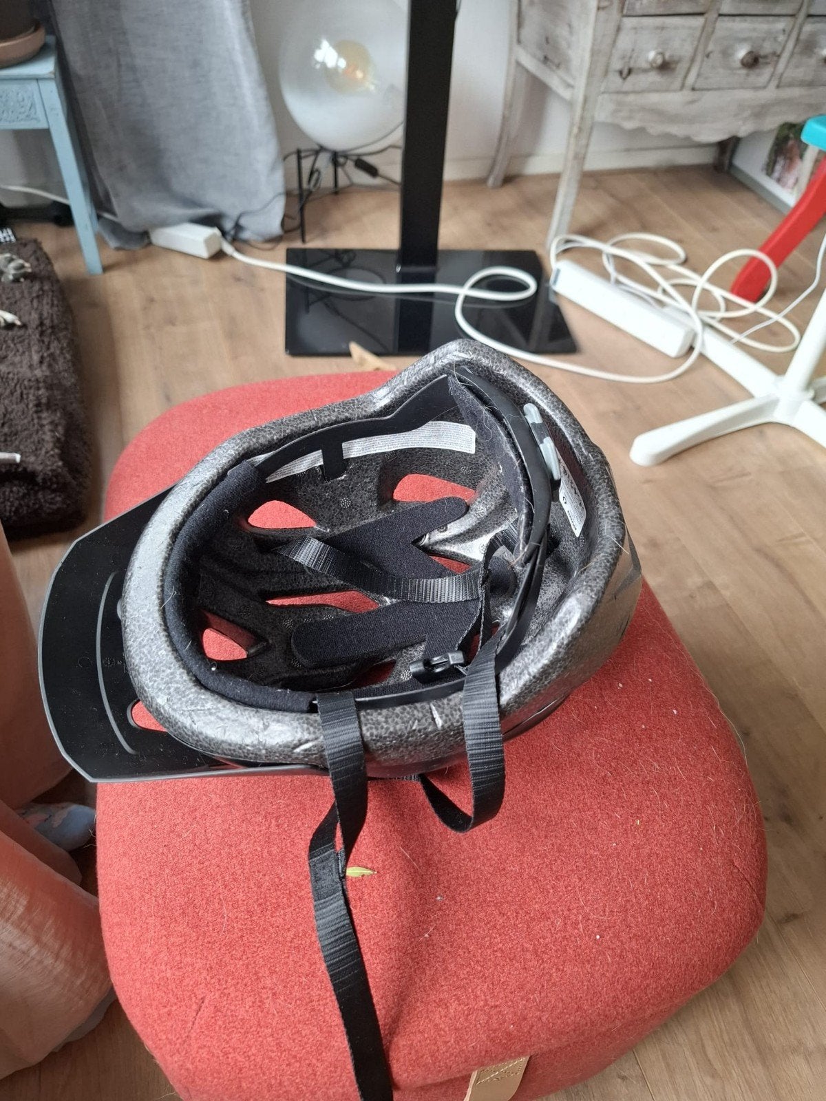 Rockrider ST Fietshelm - Zwart, Maat M, Gebruikt, M, Ophalen of Verzenden, Rockrider