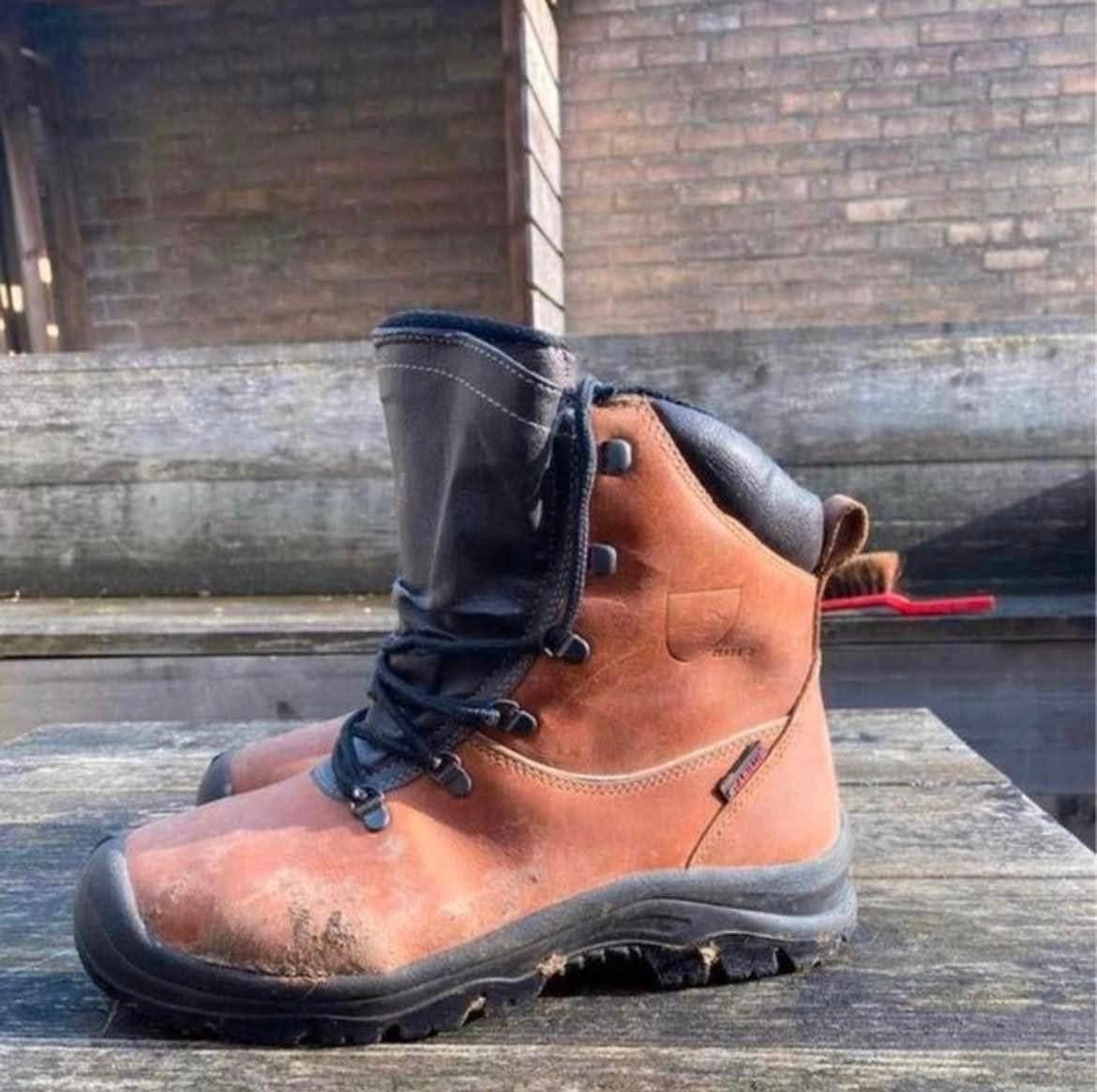 Te koop s2 zaagschoenen, Tuin en Terras, Ophalen of Verzenden, Gebruikt, Heren, Laarzen