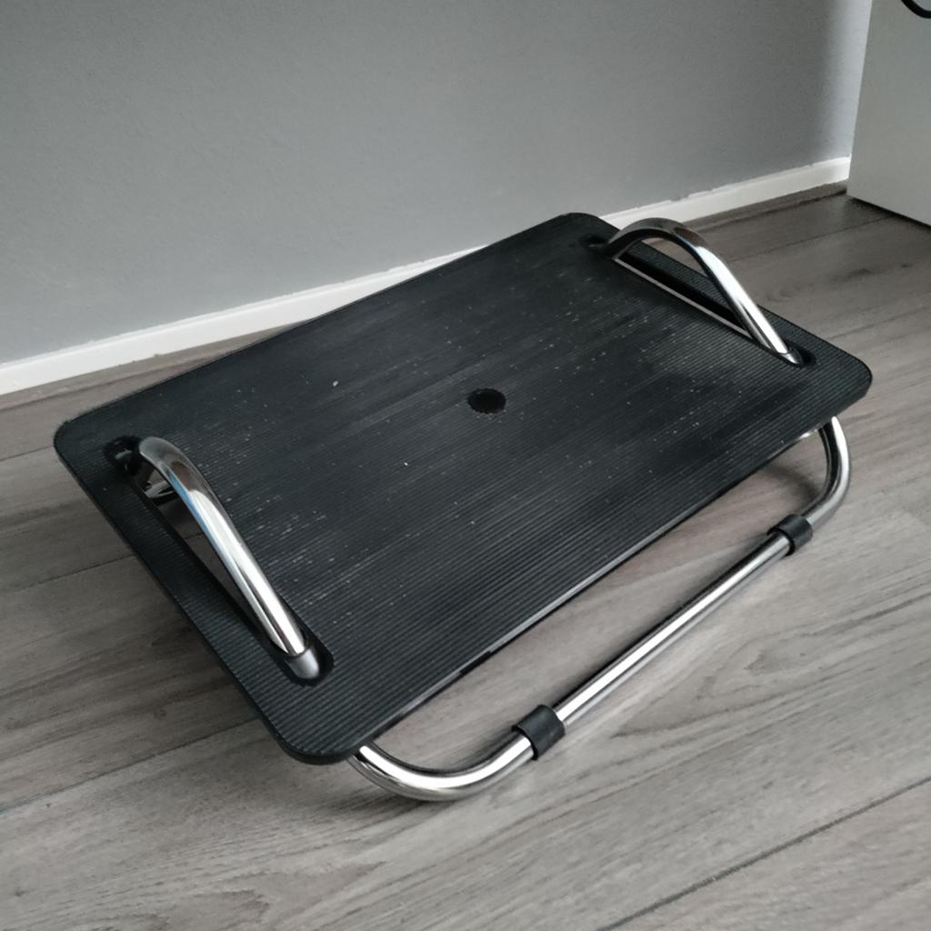 Verstelbare voetensteun - Ergonomisch en comfortabel, Huis en Inrichting, Bureaus, Ophalen, In hoogte verstelbaar, Zo goed als nieuw