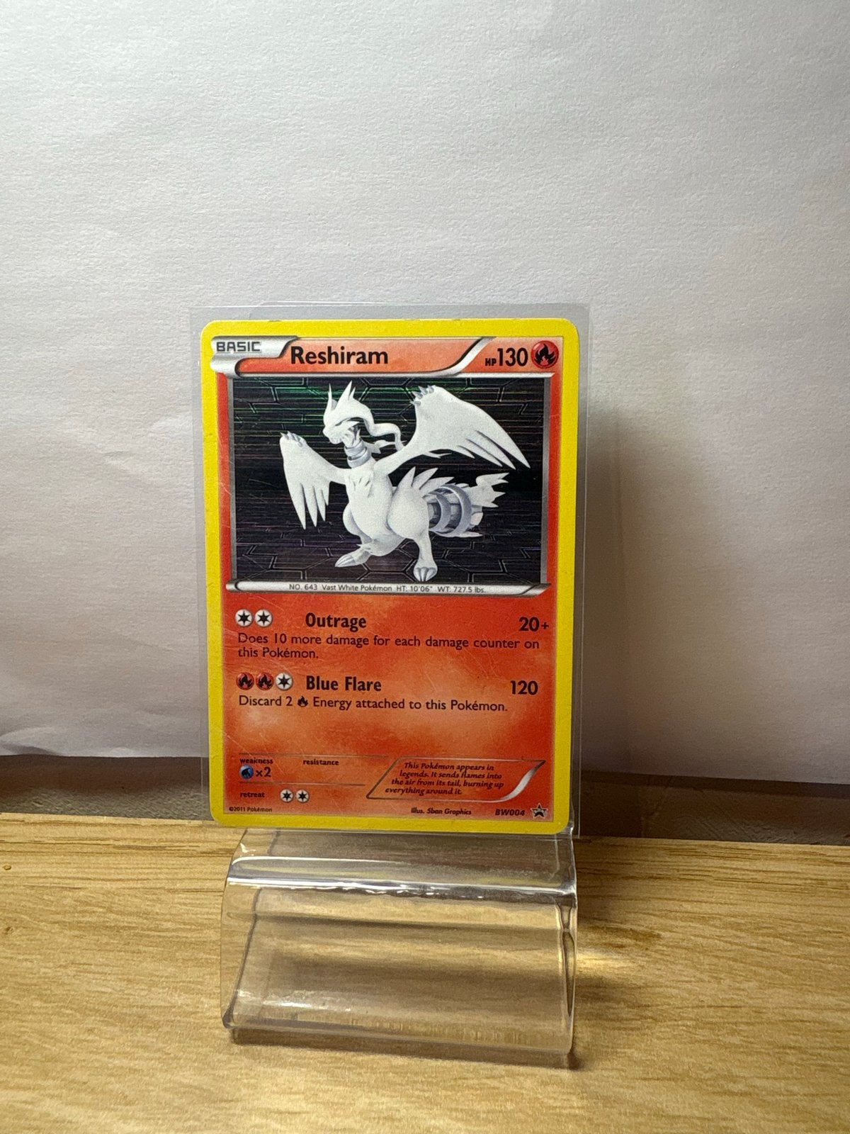 Reshiram BW004 Black & White Promo Pokémon Kaart, Ophalen of Verzenden, Zo goed als nieuw, Losse kaart