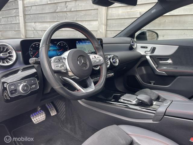 Mercedes A-klasse 180 Business Solution AMG Matrix-Stoelvw-P, 136 pk, Gebruikt, 4 cilinders, Leder en Stof