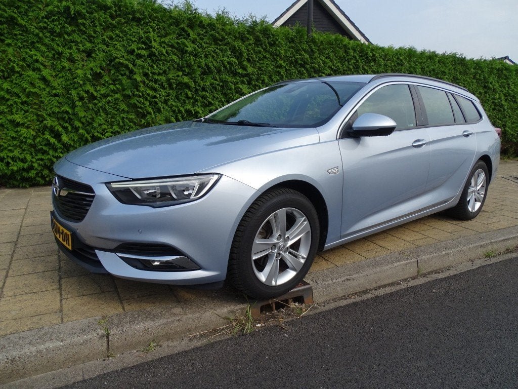 Opel INSIGNIA 1.5 T ONLINE ED-Media-Carplay-Blth-Cruise-Clim, Auto's, Opel, Voorwielaandrijving, 730 kg, Gebruikt, Euro 6