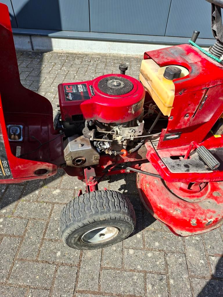 Rode zitmaaier met 12.5 pk motor, Cirkelmaaier, Gebruikt, Onbekend, Ophalen of Verzenden