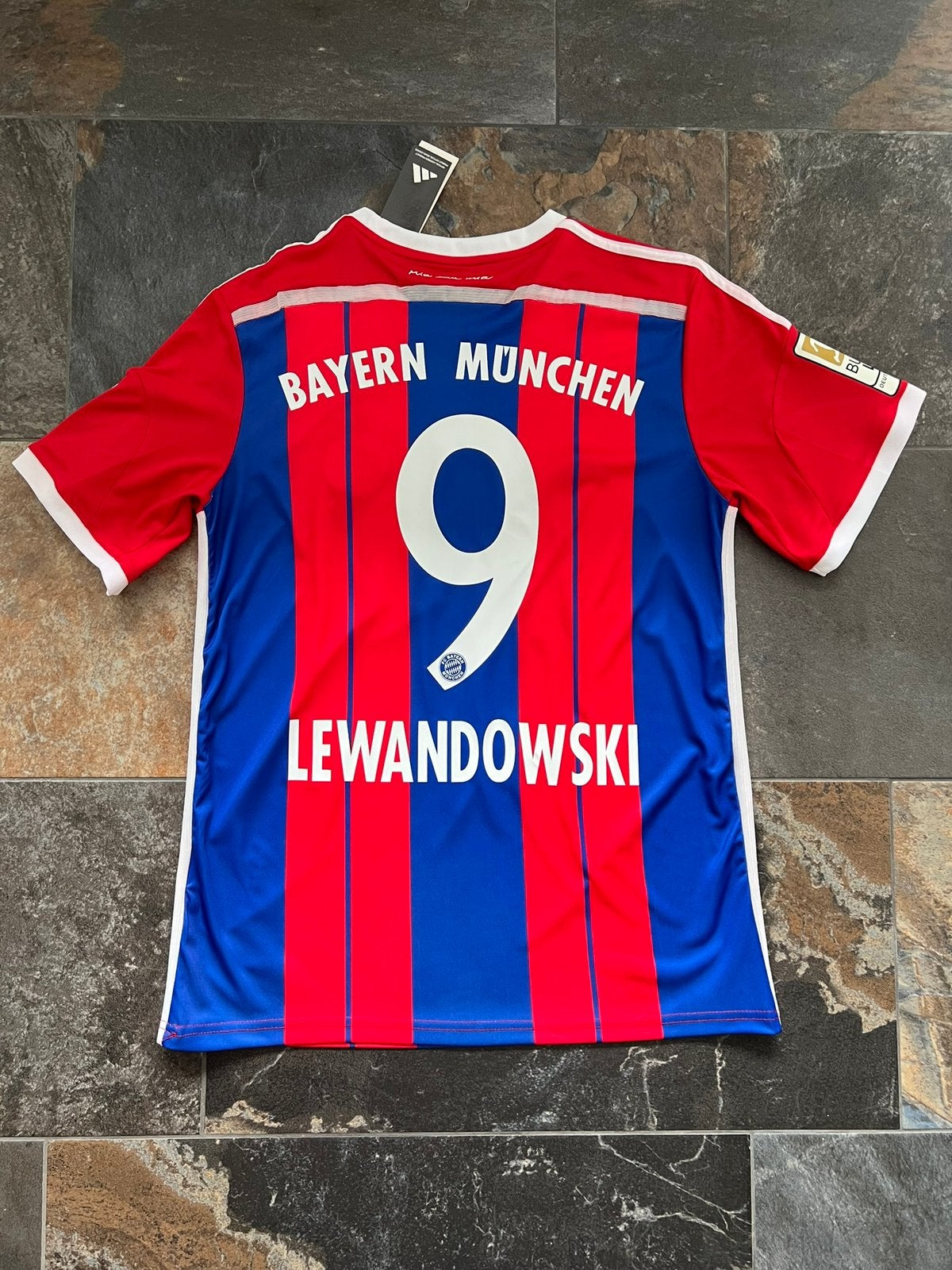 Lewandowksi Retro Bayern München, Maat M, Ophalen of Verzenden, Zo goed als nieuw, Shirt