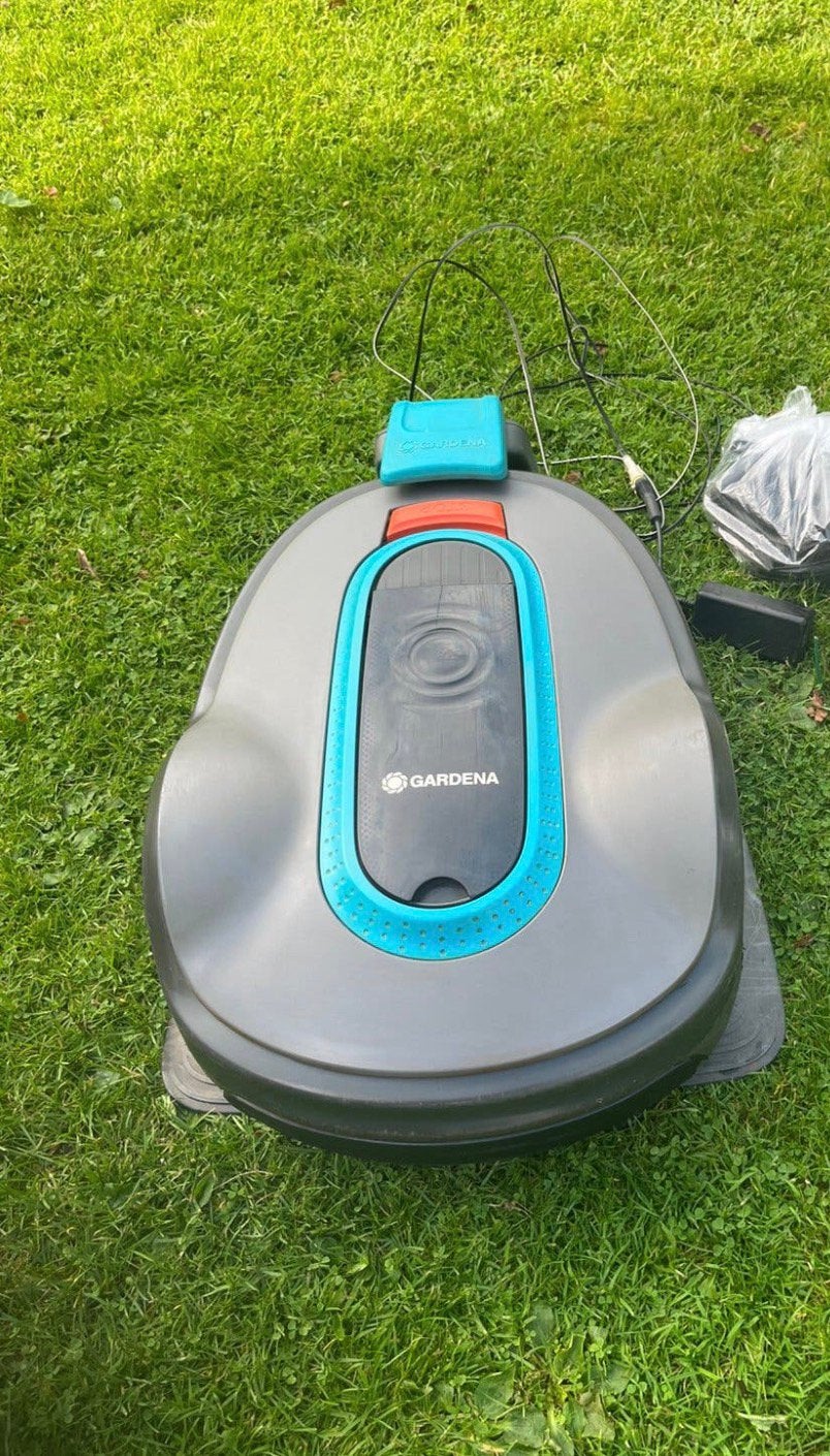 Gardena Sileno Life 1250 (m2) robotmaaier met toebehoren, Ophalen of Verzenden, Gardena, -, -