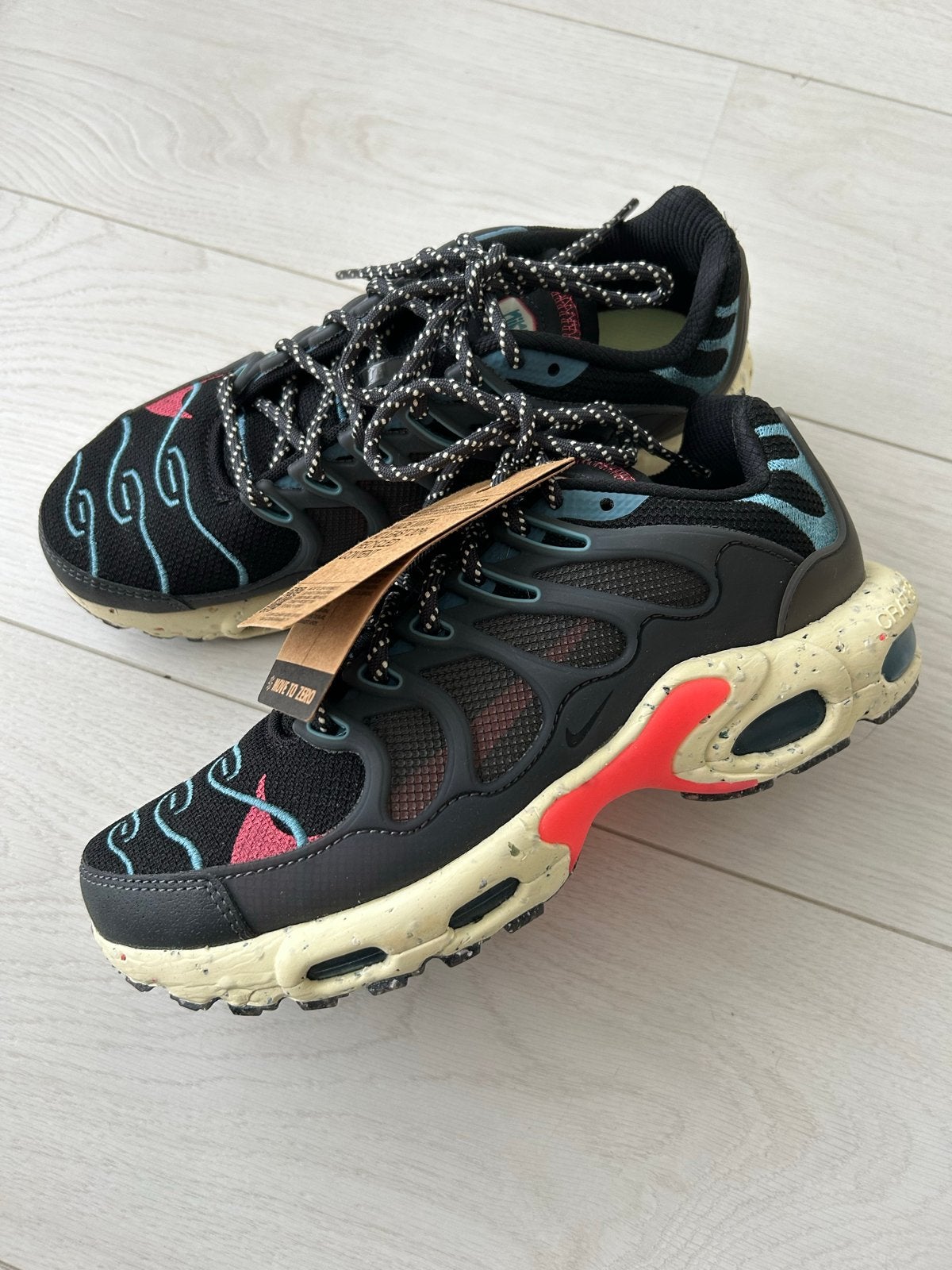 Nike Air Max Terrascape Plus - Zwart/Koraal/Aqua, Ophalen of Verzenden, Nieuw, Zwart, Sneakers of Gympen