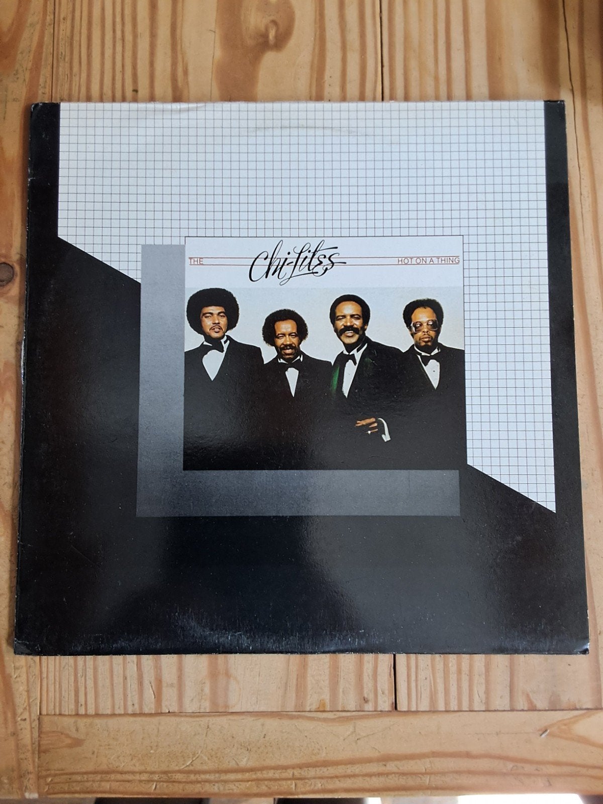 The Chi-Lites - Hot On A Thing (LP), LP, Gebruikt, Pop, Ophalen of Verzenden