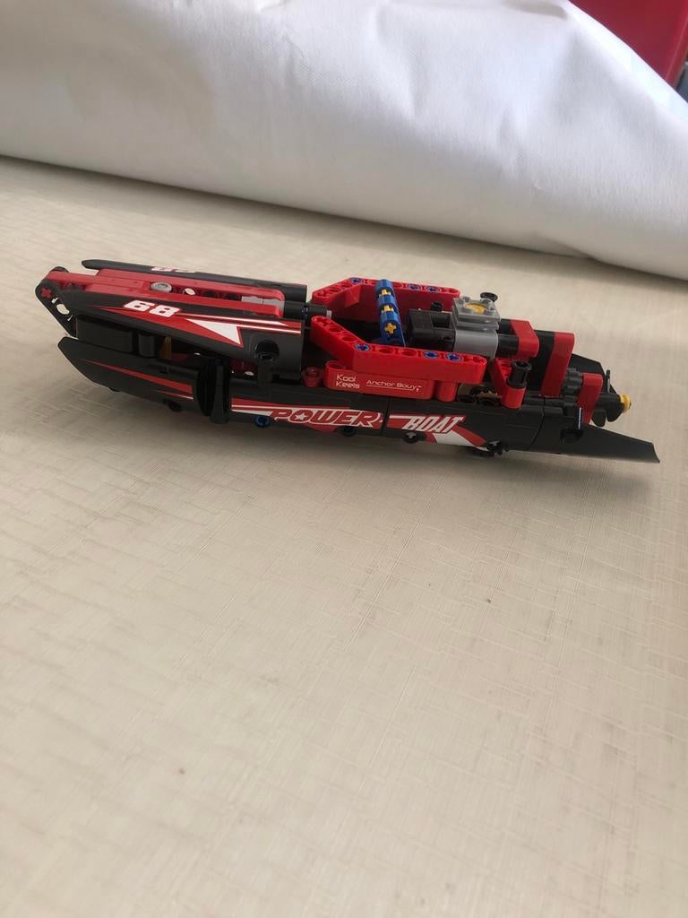 Lego Technic Power Boot 42089, Kinderen en Baby's, Speelgoed | Duplo en Lego, Gebruikt, Lego, Complete set, Compleet, Technic
