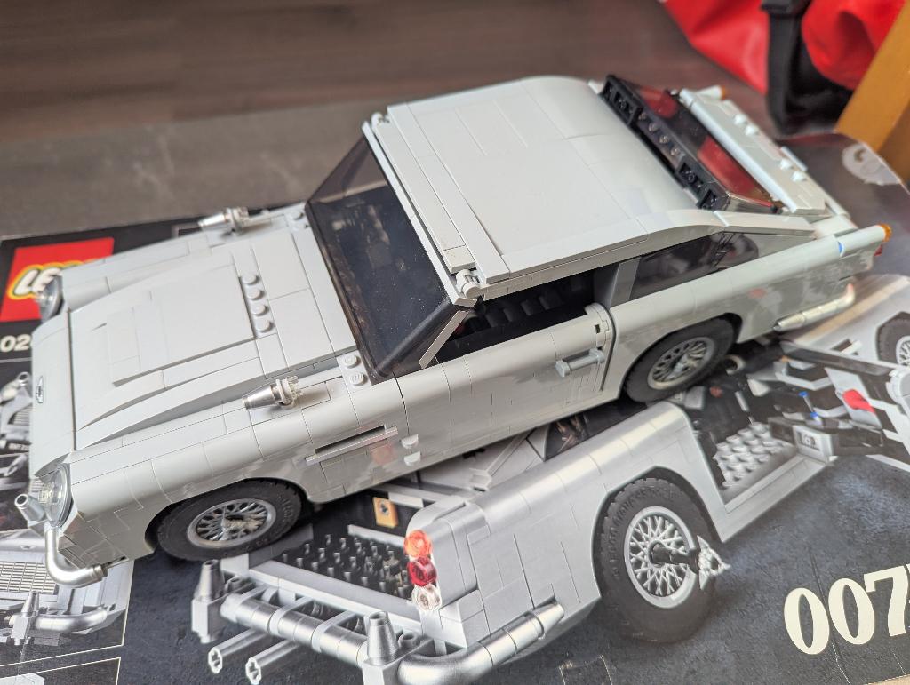 Lego 10262 James Bond Aston Martin 007, Compleet, Lego, Ophalen of Verzenden, Zo goed als nieuw