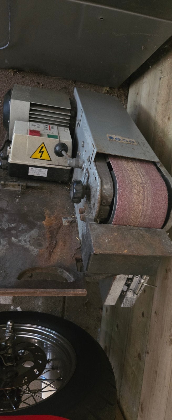 Huvema bandschuurmachine HU 100x1220, Ophalen, Gebruikt, Minder dan 700 watt, Werkbankslijpmachine