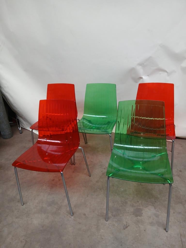 Set van 5 X-Treme stoelen, rood en groen, zithoogte 45 cm, Huis en Inrichting, Stoelen, Ophalen