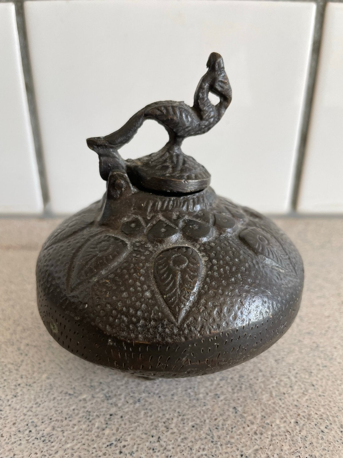 Prachtig oud offerpotje met pauw brons inktpot, Antiek en Kunst, Ophalen of Verzenden