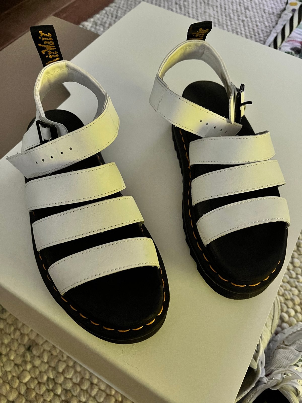 Dr. Martens Blair Sandalen - Maat 38 Nieuw!, Wit, Nieuw, Sandalen of Muiltjes, Ophalen of Verzenden